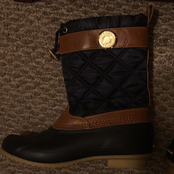 Tommy Hilfiger Boots - Picture 5 of 5
